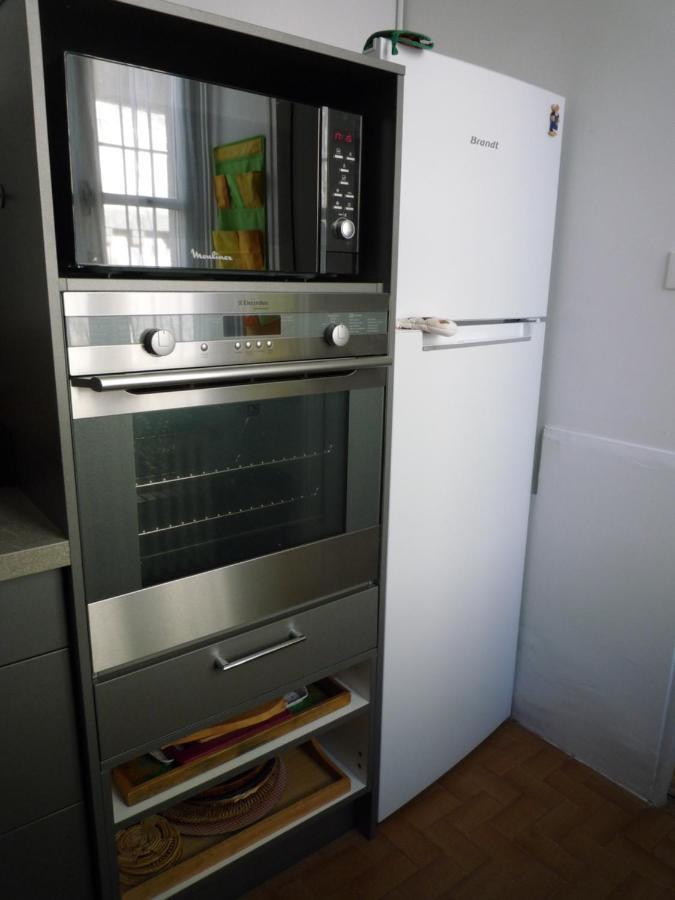 Appartement Avignon Centre Intra Muros Cour Exterieure Parking Prive Gratuit Экстерьер фото