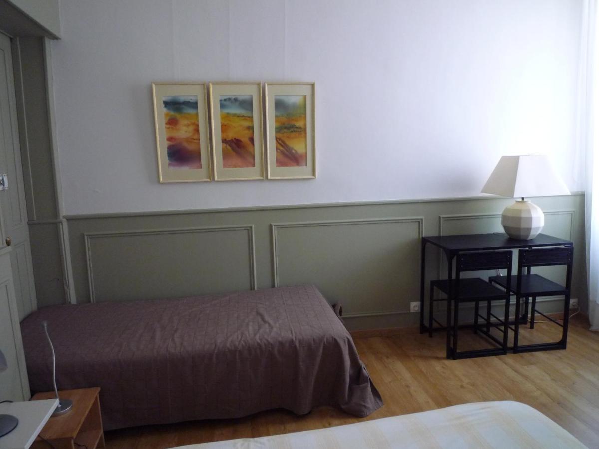 Appartement Avignon Centre Intra Muros Cour Exterieure Parking Prive Gratuit Экстерьер фото