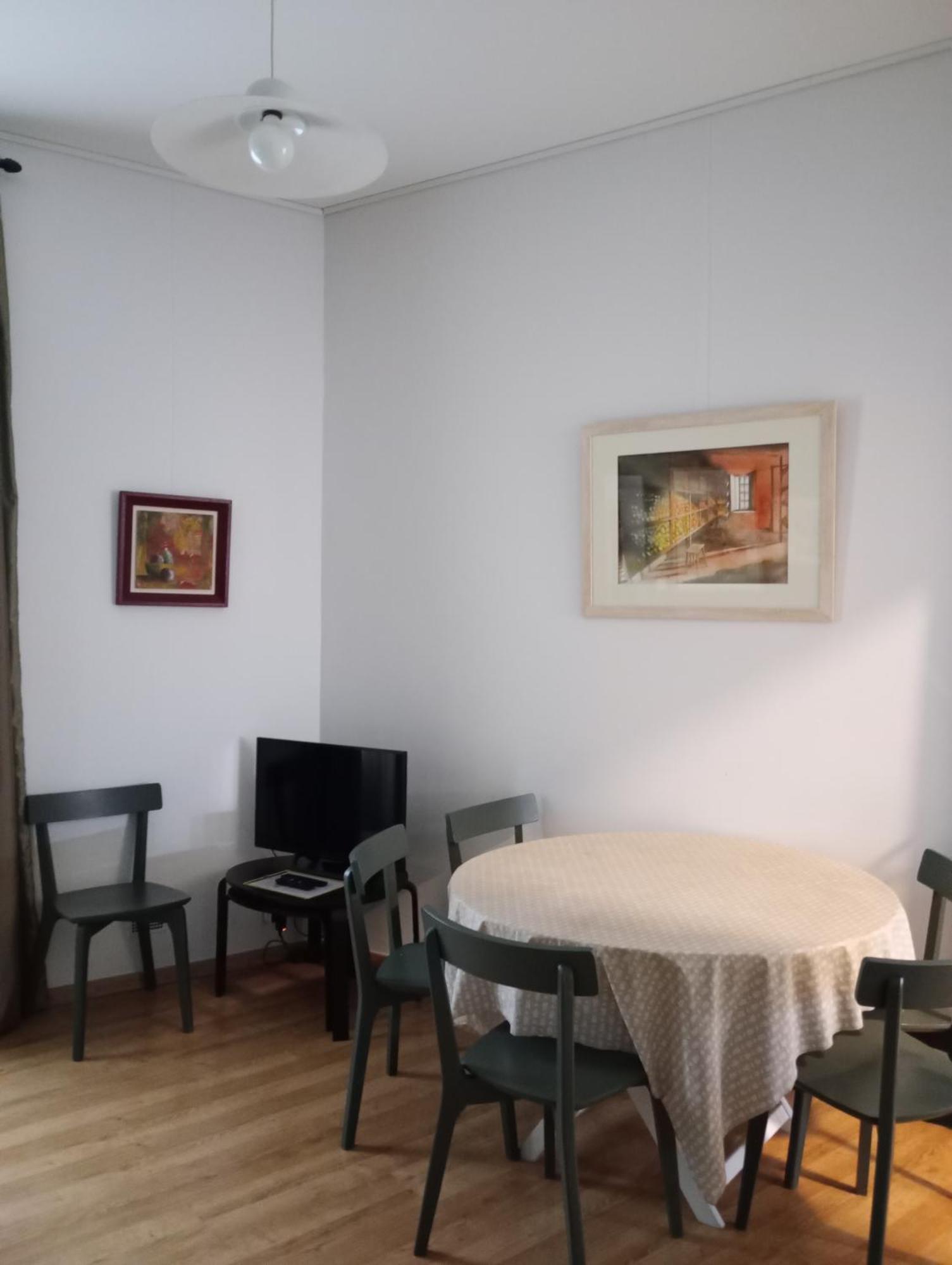 Appartement Avignon Centre Intra Muros Cour Exterieure Parking Prive Gratuit Экстерьер фото